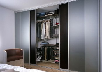 Гардеробная система Aristo Decor в спальне
