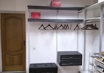 Система EVO с полками и комодом из массива дуба Система EVO с полками и комодом из массива дуба